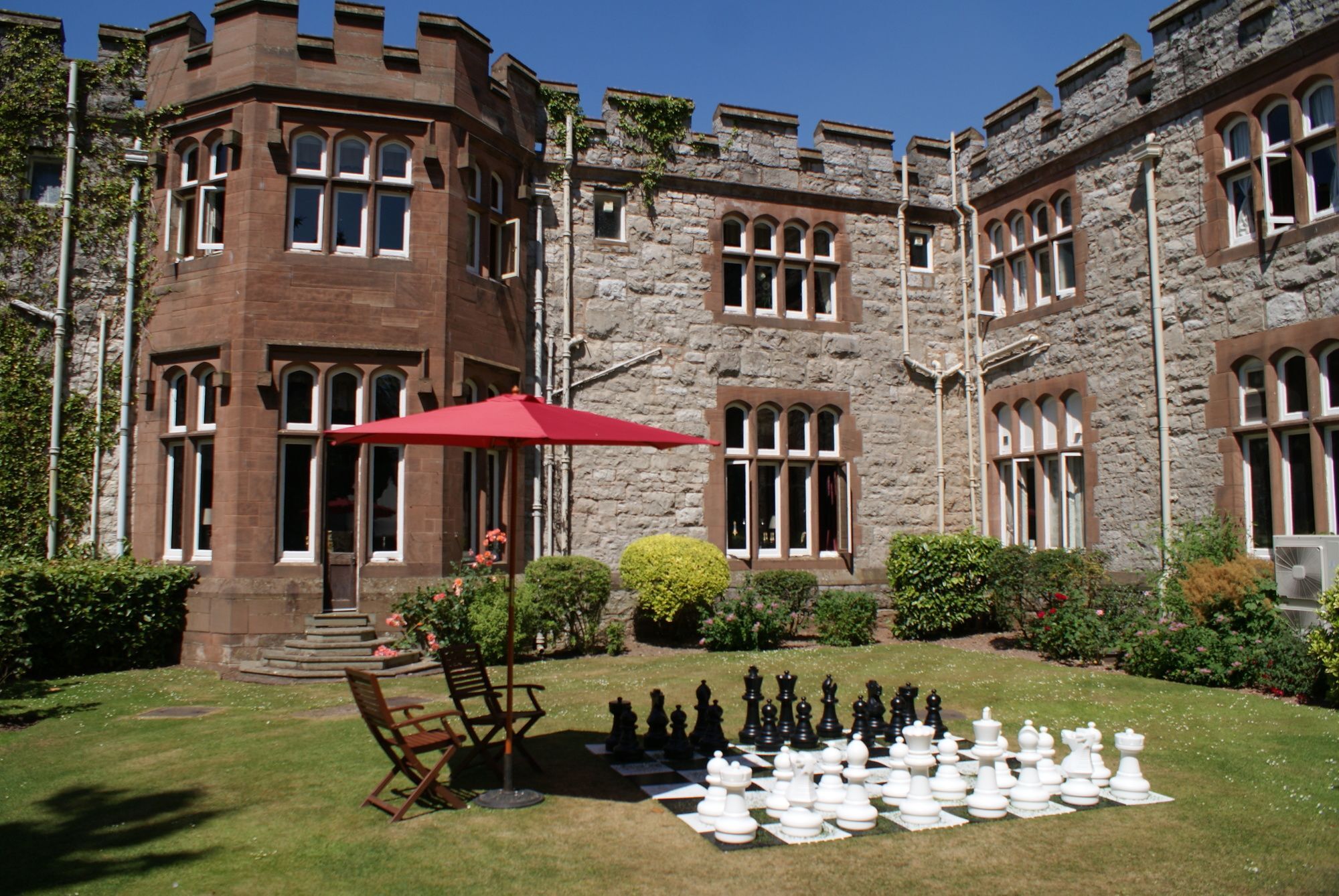 Ruthin Castle Hotel And Spa Exteriör bild