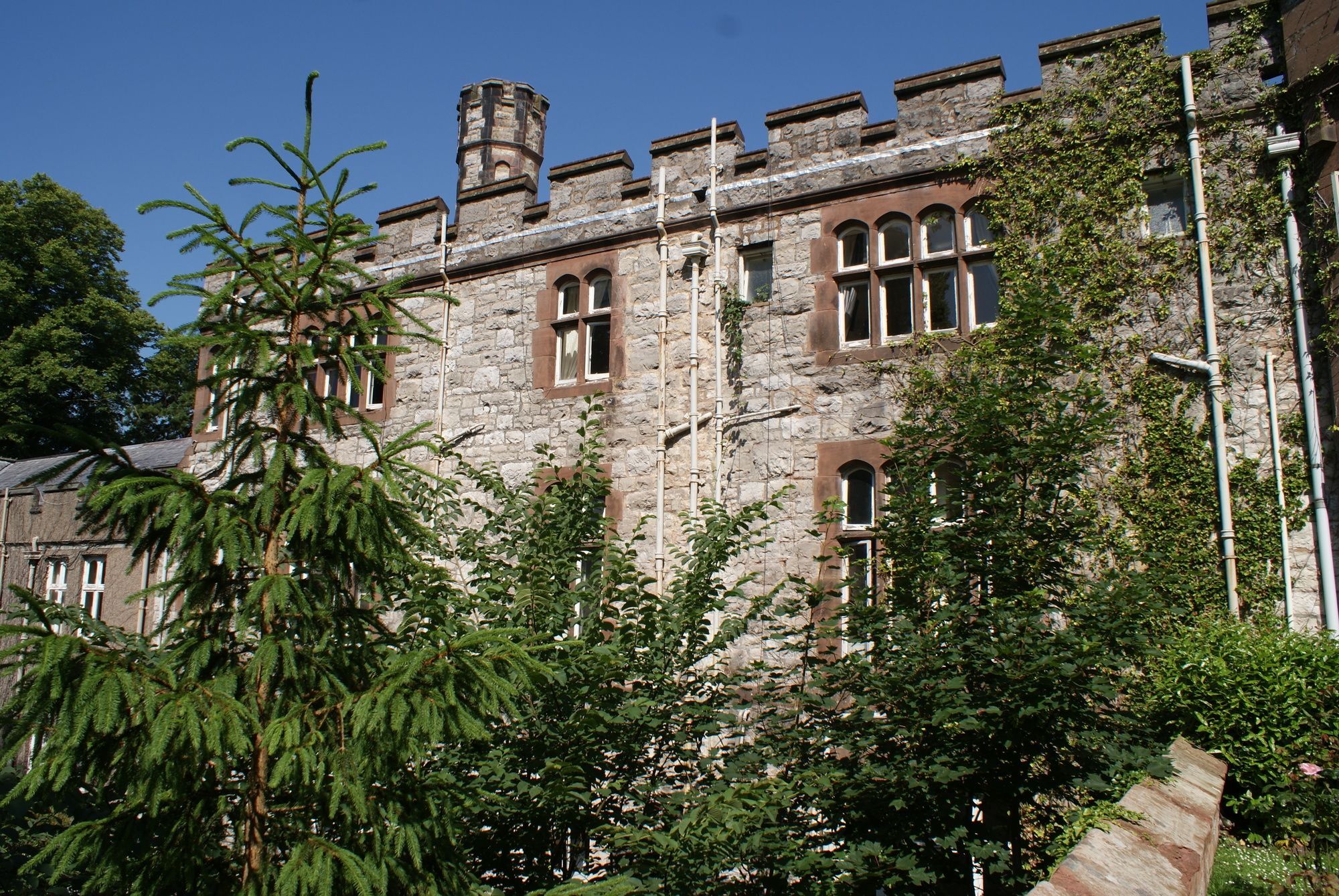 Ruthin Castle Hotel And Spa Exteriör bild